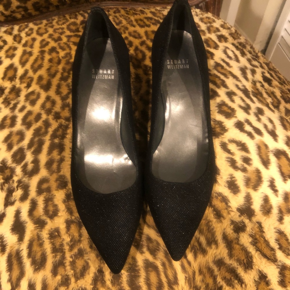 Beautiful leather Elegant black heels